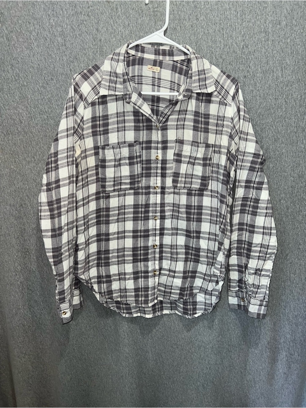 Hollister Men's Black and White Plaid Button-Down Shirt